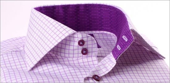 Chemise à carreaux blancs et mauves, col et poignets à motifs violets