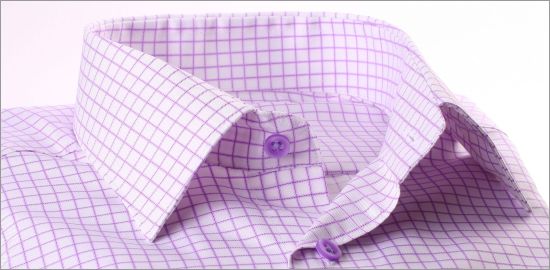 Chemise à carreaux blancs et mauves