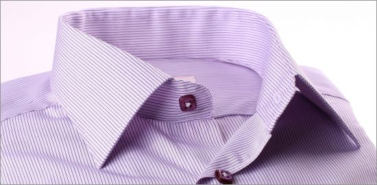 Chemise mauve à fines rayures violettes