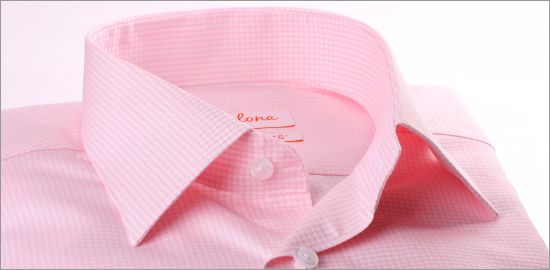 Chemise à carreaux Vichy roses et poignets mousquetaires