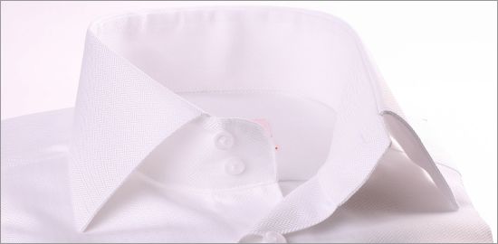 Chemise blanche à chevrons