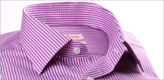 Chemise à carreaux blancs et mauves