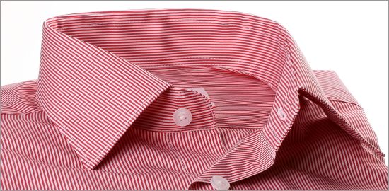 Camisa de rayas rojas y blancas