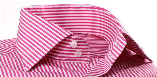Fucsia y rayas blancas camisa con cuello de corte transversal