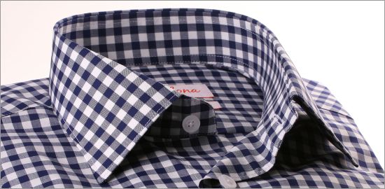 Navy blauw en wit geruit overhemd