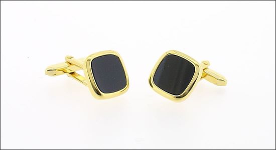 Bouton de manchette carré doré avec un centre aspect onyx