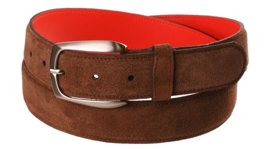 Bruine suede riem met oranje achterkant