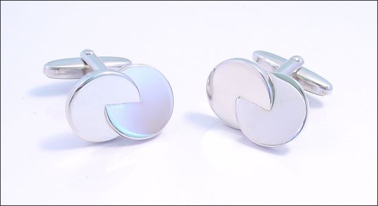 Bouton de manchette deux cercles enchevêtrés