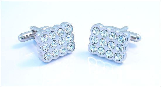 Bouton de manchette alvéole de cristaux blancs