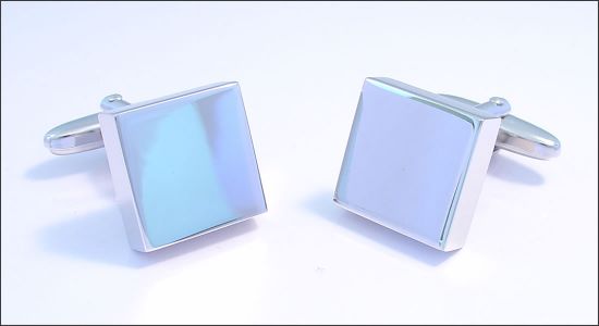 Bouton de manchette carré argenté