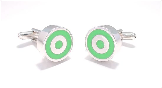 Bouton de manchette en forme de cible verte