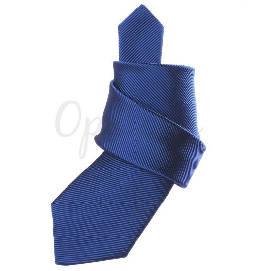 Cravate bleue foncée