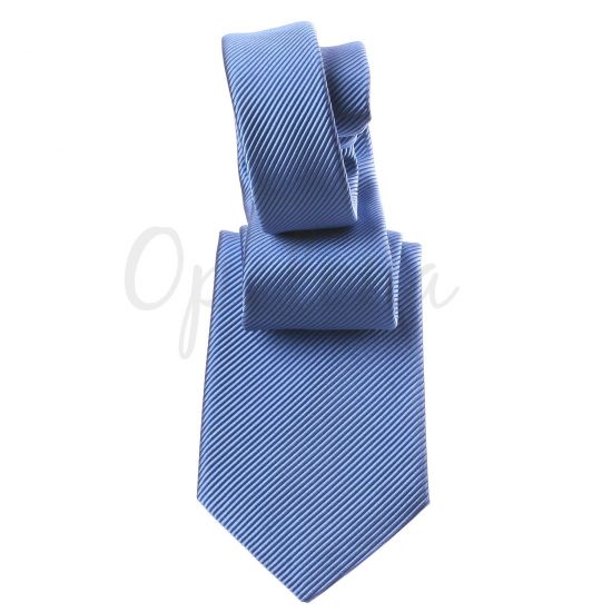 Cravate bleu moyen