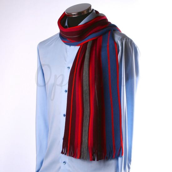 Rojo, burdeos, naranja y bufanda a rayas azul